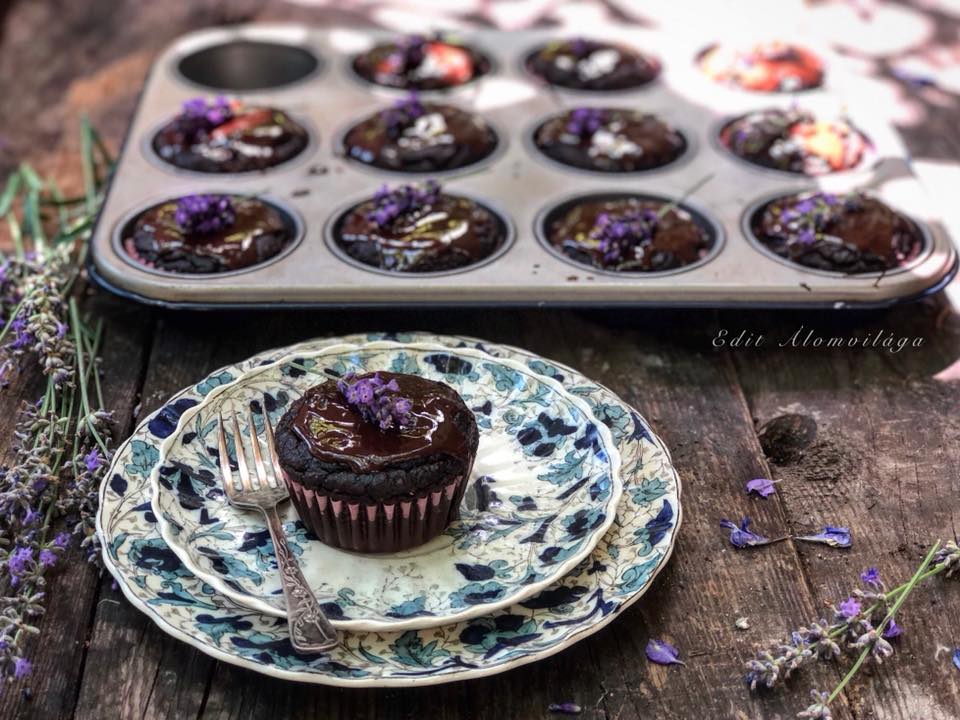 Avokádós-csokoládés muffin